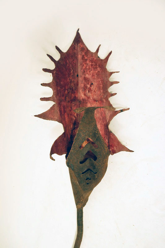 lampara escultura flor hierro 270x40x40 (48eu.) 1u